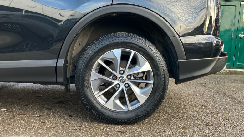 Toyota RAV4 2.5 VVT-i Hybrid Business Ed Plus TSS 5dr CVT 2WD Hybrid Estate